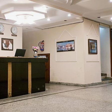 Hotel Kalinga Intercontinental Manali Buitenkant foto