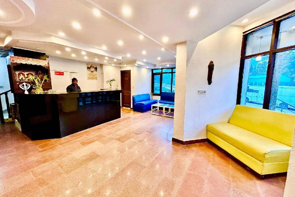 Hotel Kalinga Intercontinental Manali Buitenkant foto
